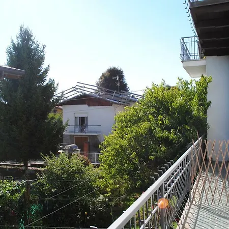 Apartment Bnbook Garden View Sesto Calende